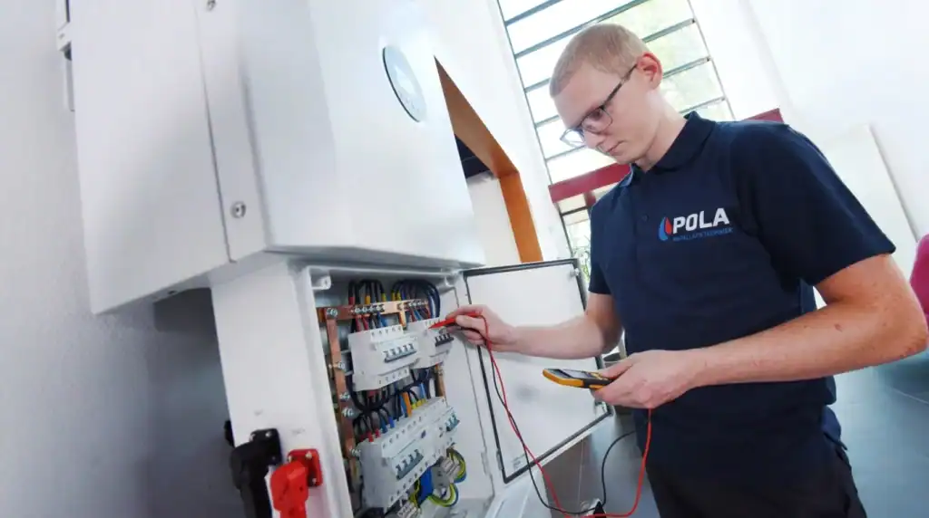 Thuisbatterij installeren: prijs, installateur en professioneel installatiebedrijf kiezen