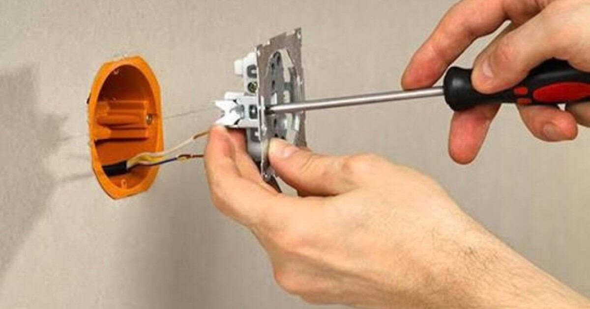 Stopcontact vervangen: wanneer vervangen en wanneer een nieuw stopcontact plaatsen?